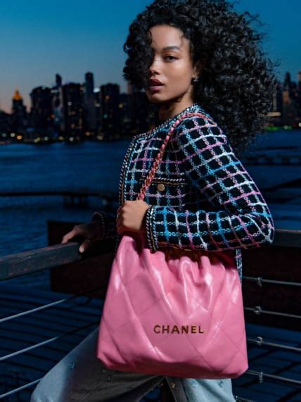 chanel 22 large|chanel 22 small bag.